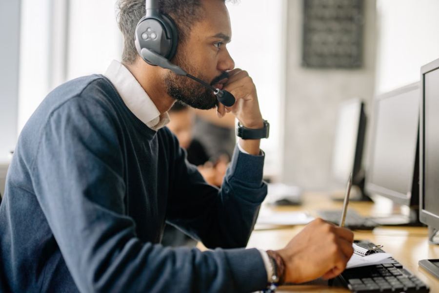 Best B2B Cold Calling Companies For Tech And SaaS Businesses