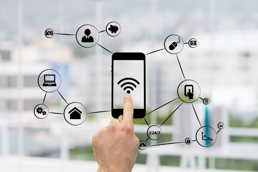 How Does Technology Affect Communication